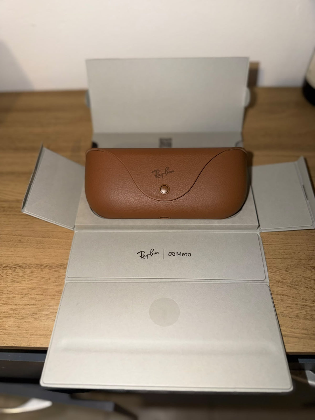 Lentes Inteligentes Ray-Ban Meta Wayfarer (RW4012) - Como Nuevos (Caja Abierta / Open Box)