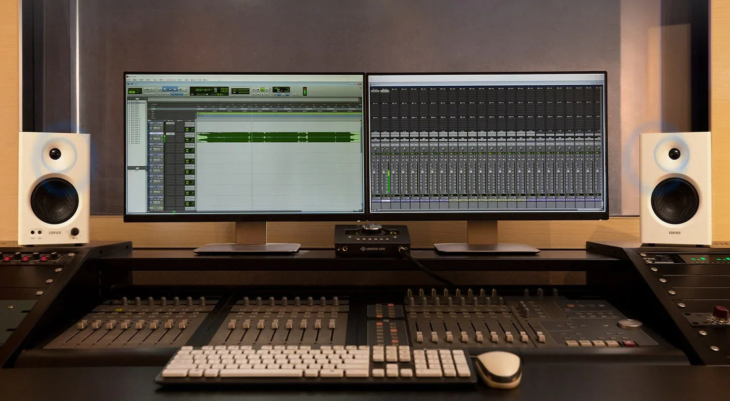 Parlantes Edifier MR4 de estudio blancos - Tecatech-uy