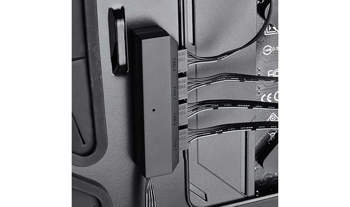 Controlador de Fan Deepcool FH-04 - Tecatech-uy