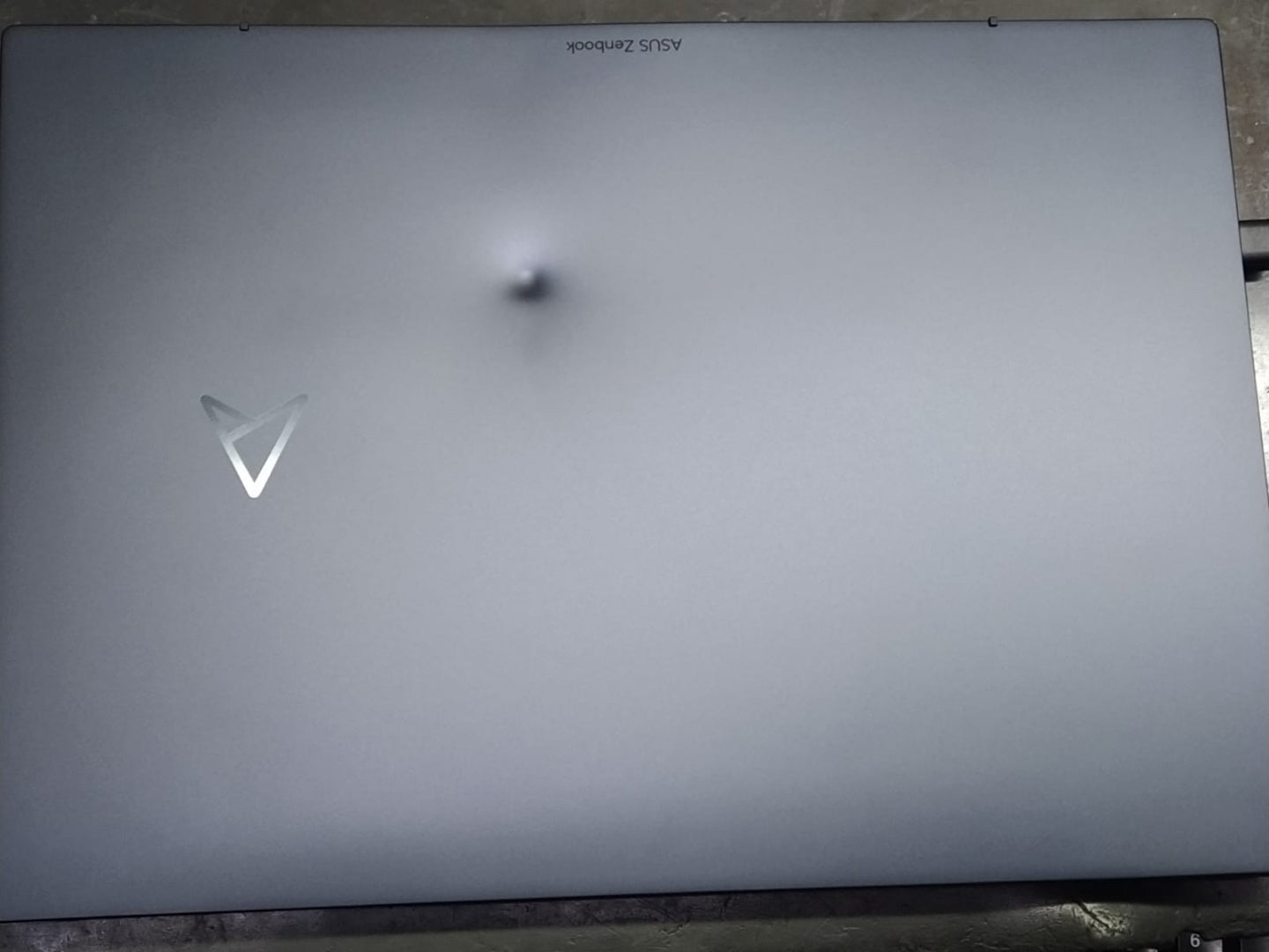 Notebook Asus Zenbook Ryzen 5 4.3Ghz, 8GB, 256GB SSD, 14 2.8K OLED Touch (con detalles)