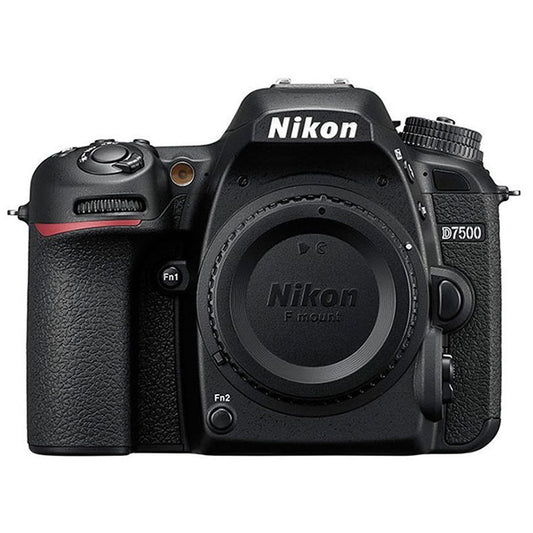 Camara Nikon D7500 solo cuerpo