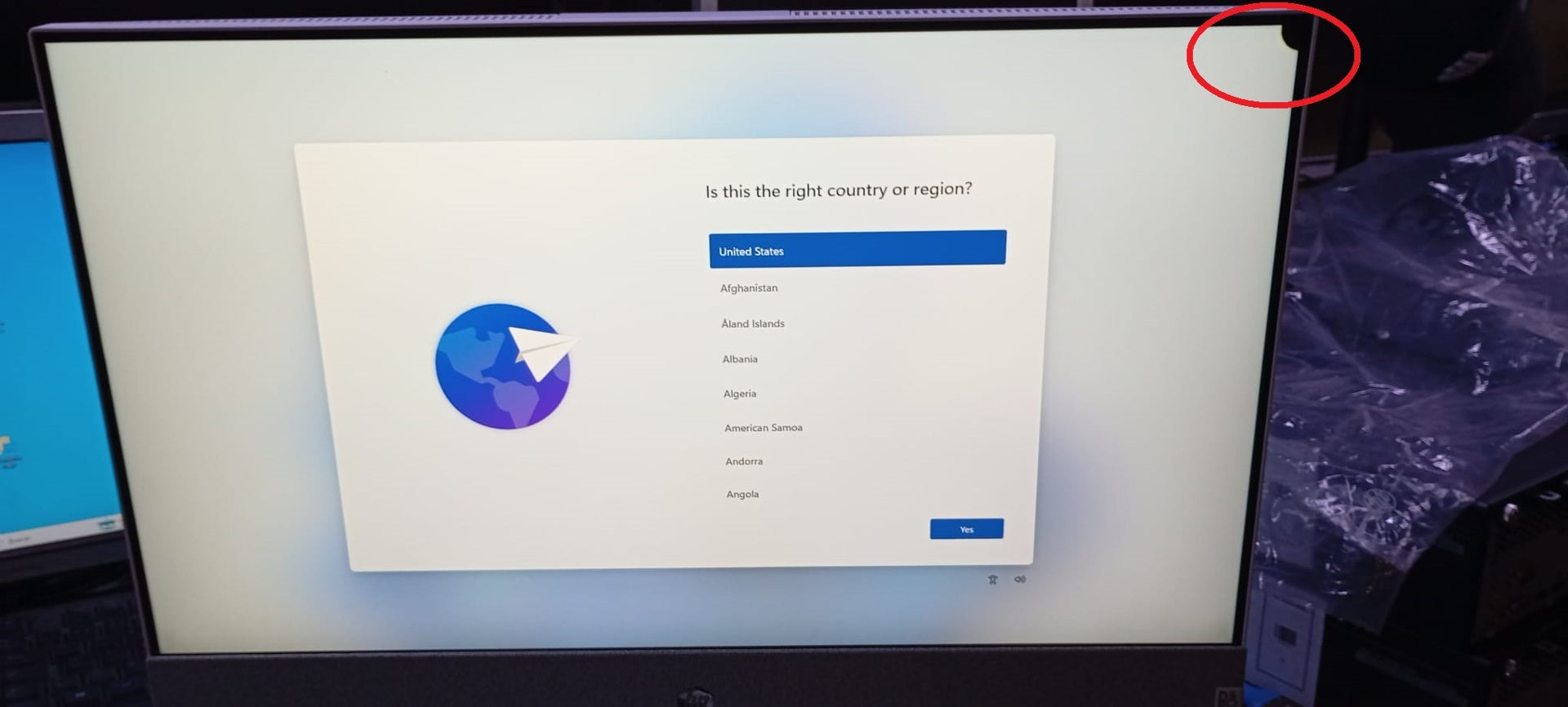 Equipo All in One HP Core i5 4.4GHz, 8GB, 1TB + 256GB SSD, 24 FHD (con detalles)
